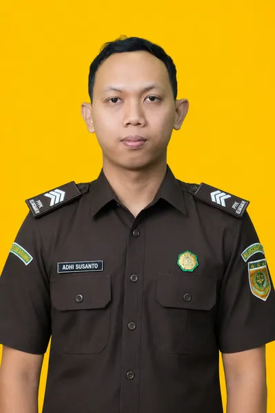 Adhi